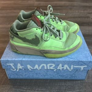 Nike Ja 1 (GS) size 5Y
